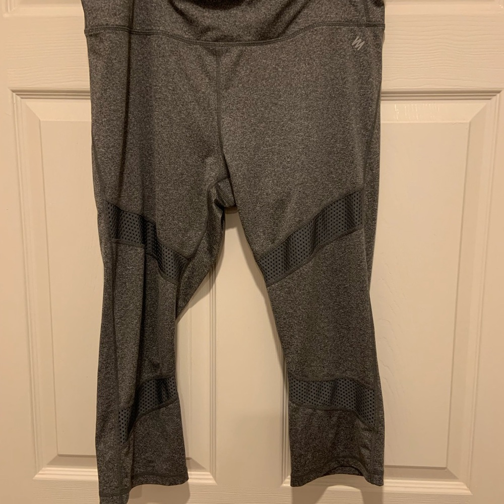 Nicole Miller  Gray Leggings XL capri length